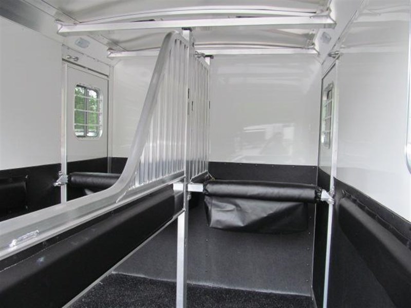 2026 4-star 2 horse bumper pull with dressing room
