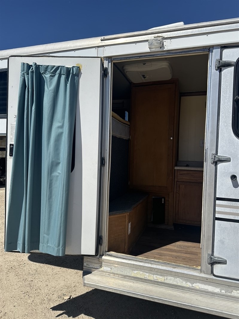 Trailer Photo 6