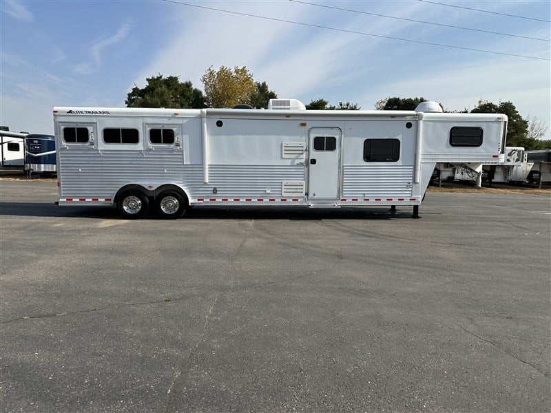 Trailer on Sale