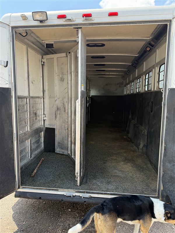 Trailer Photo 5