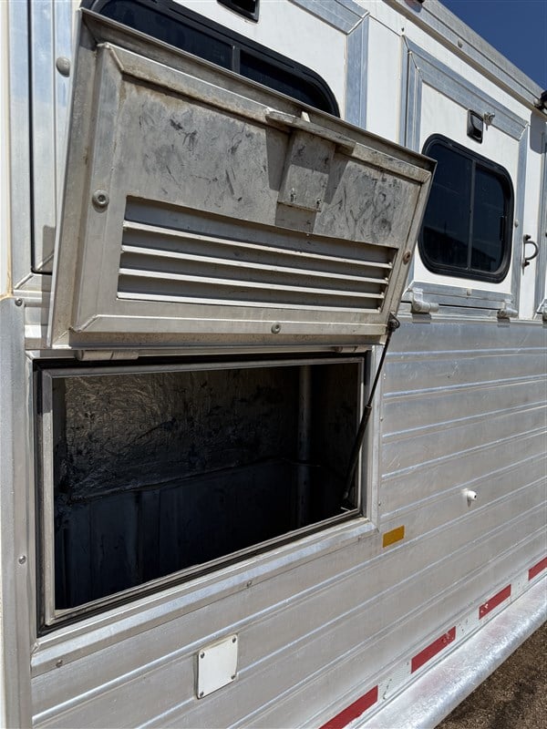 Trailer Photo 4