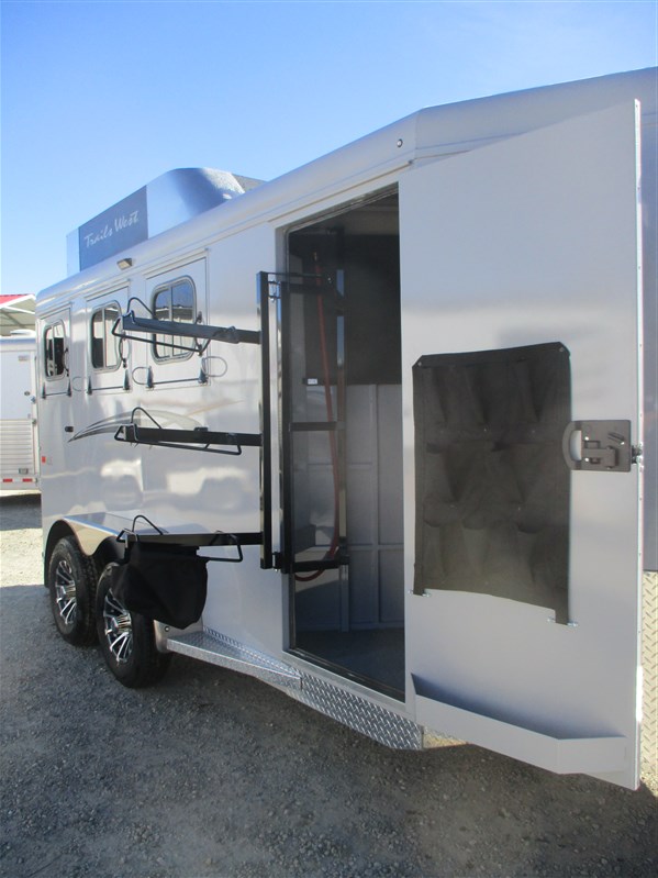 Trailer Photo 4