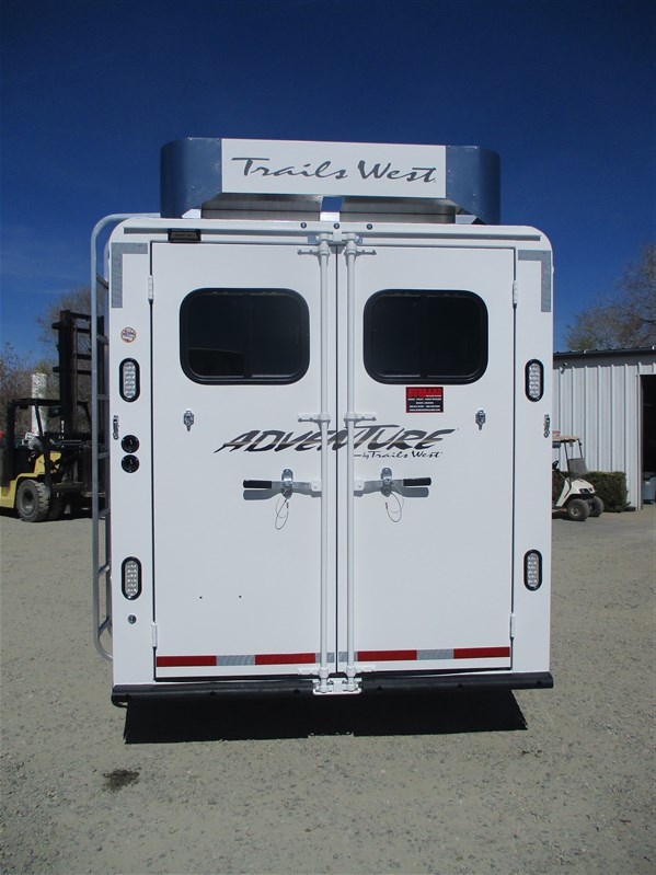 2026 Trails West adventure mx 4 horse gooseneck with hay rack
