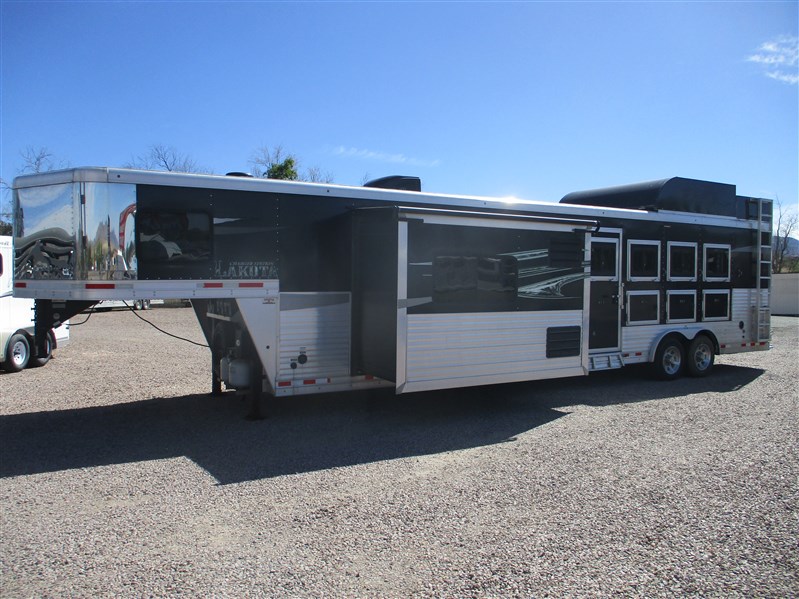 Trailer Photo 17