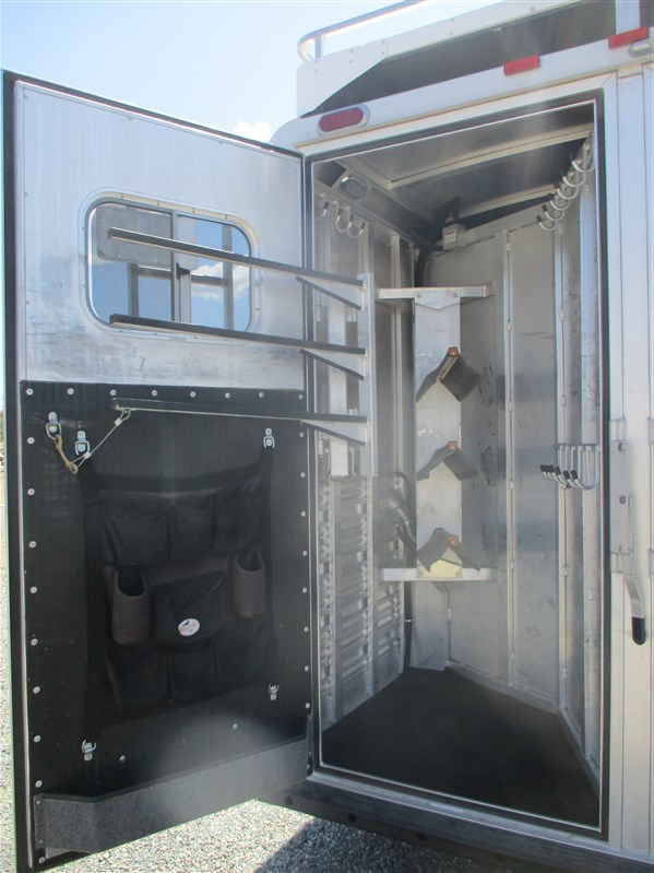 Trailer Photo 4
