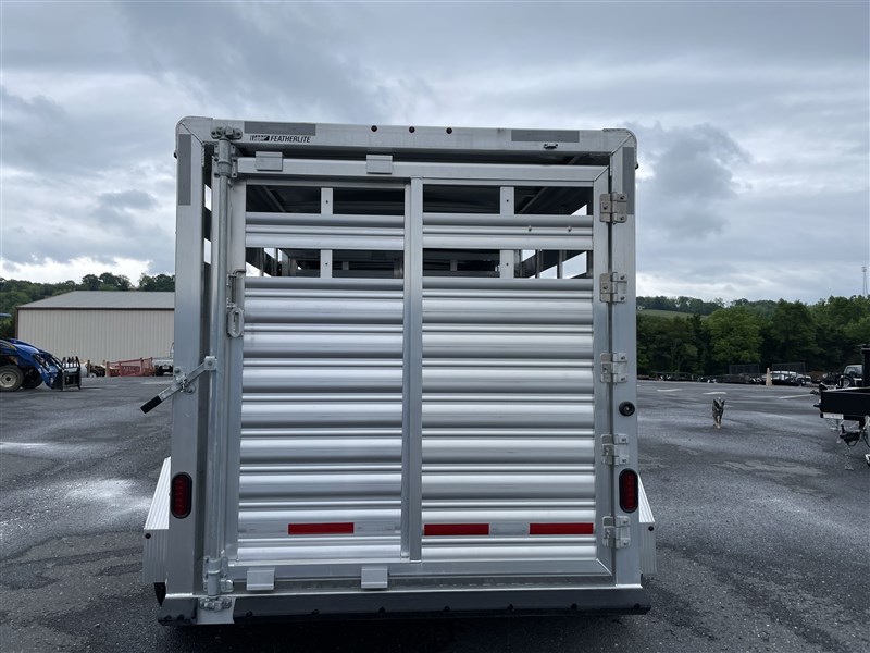 2024 Featherlite 8117-6716