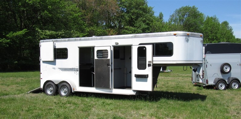 2003 Sundowner xl valuelite 2h straight load gn with dr