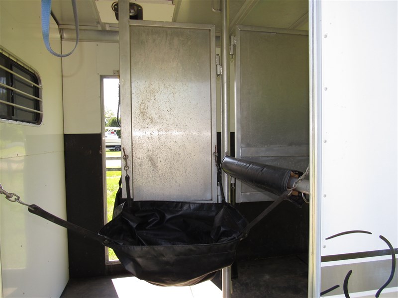 Trailer Photo 16