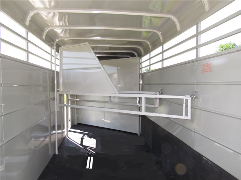 Trailer Photo 8