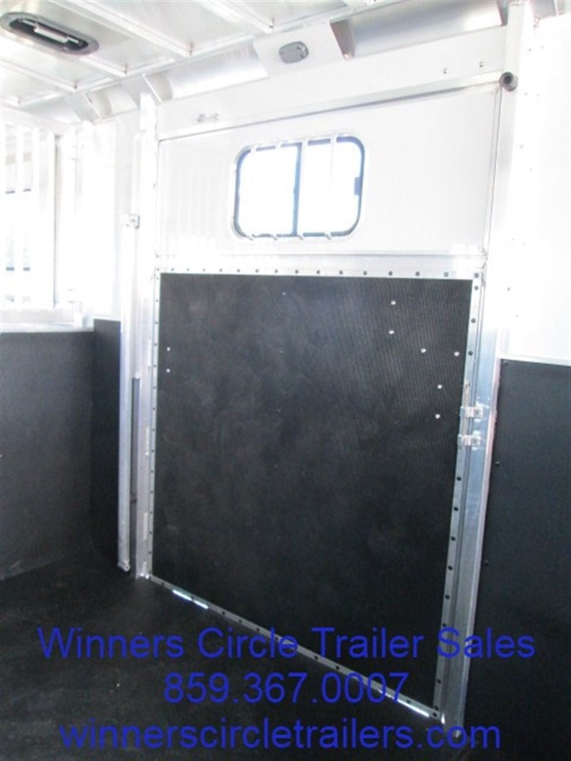 Trailer Photo 13