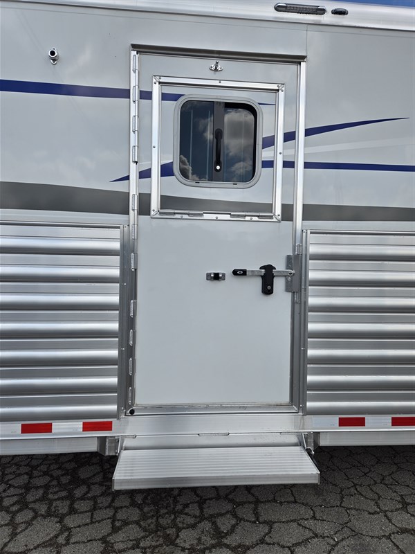 Trailer Photo 4