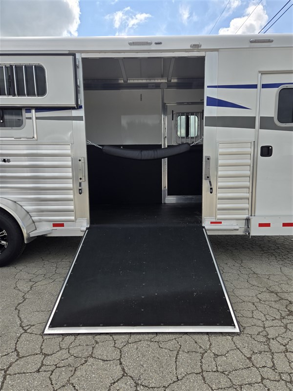 Trailer Photo 18