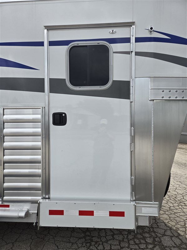 Trailer Photo 19