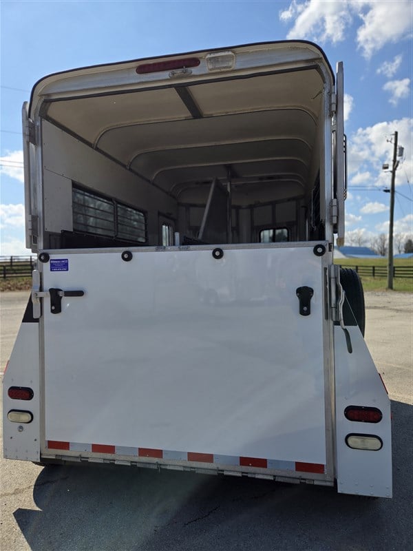 Trailer Photo 11