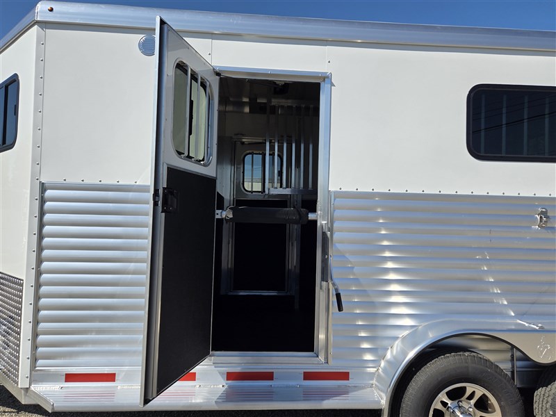 Trailer Photo 18