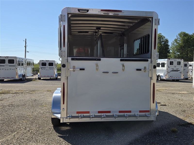 Trailer Photo 11