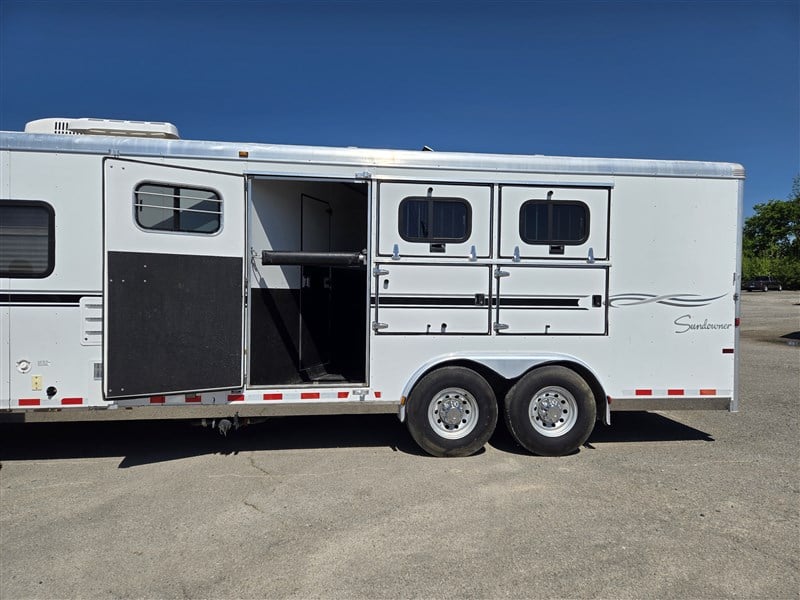 2005 Sundowner 8010 sunrise 3h with 10'lq