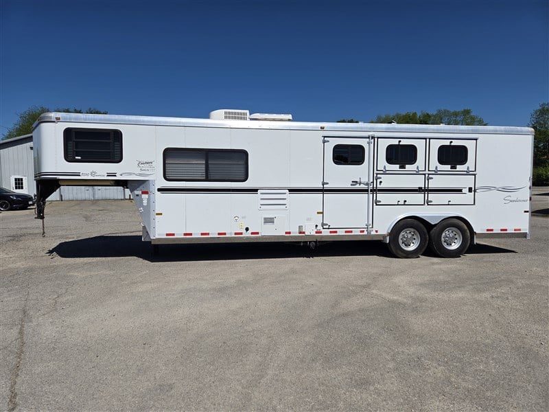 2005 Sundowner 8010 sunrise 3h with 10'lq