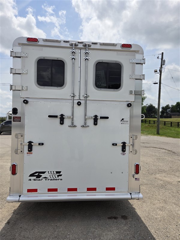 2027 4-star 24' gn 2+1 with tack - xl box stalls!