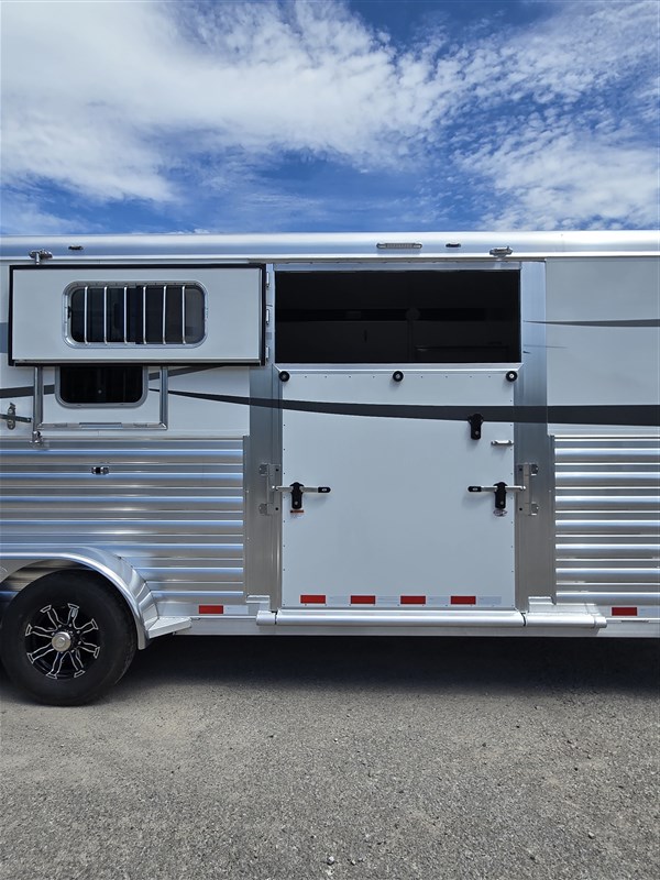 Trailer Photo 18