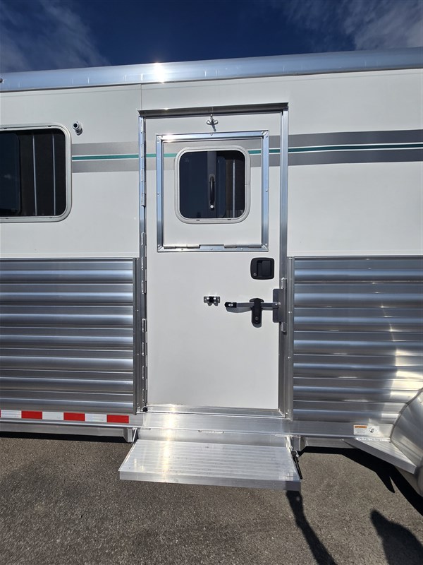 Trailer Photo 4