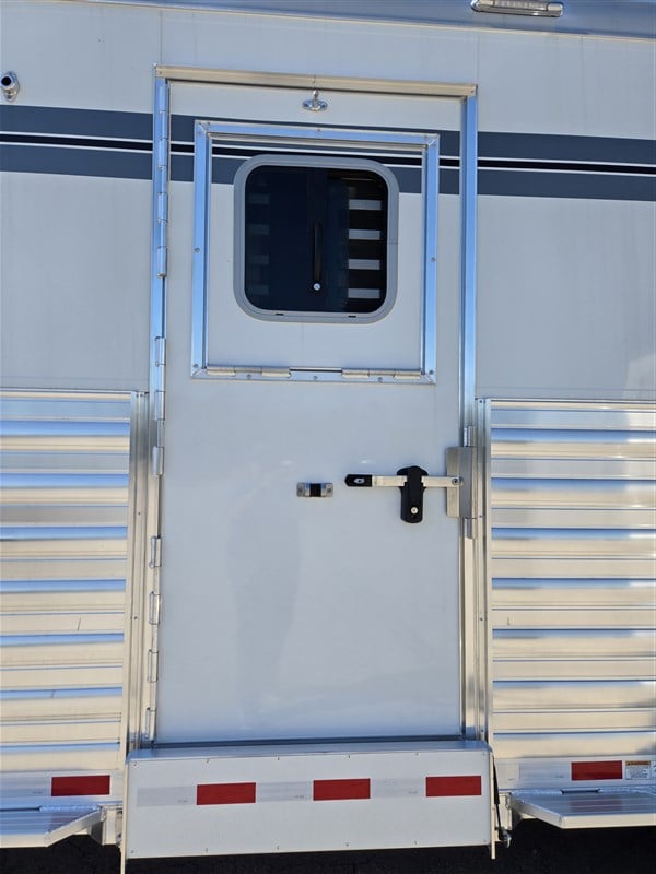 2027 24×48 Horse Livestock Trailer photo 5