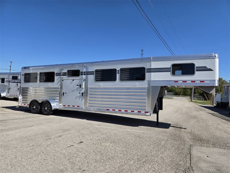 2027 24×48 Horse Livestock Trailer