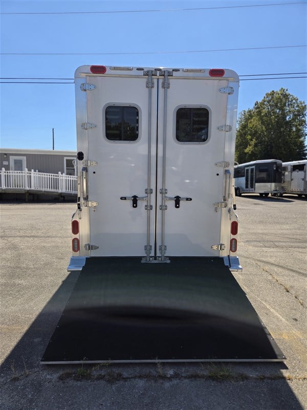 2027 24×48 Horse Livestock Trailer photo 8
