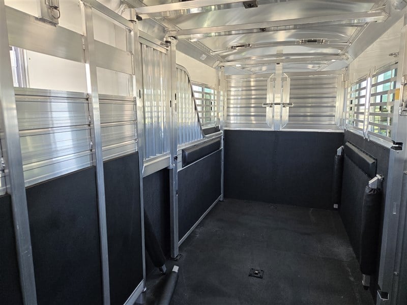 2027 24×48 Horse Livestock Trailer photo 3