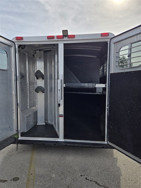 1994 Horse Livestock Trailer photo 6
