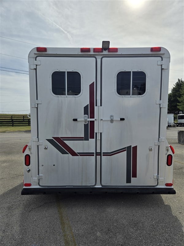1994 Horse Livestock Trailer photo 5