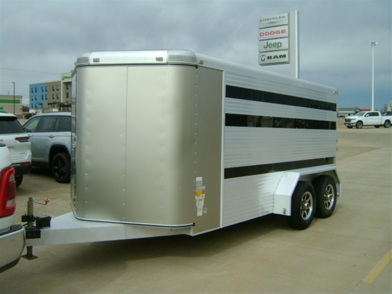Trailer Photo 2