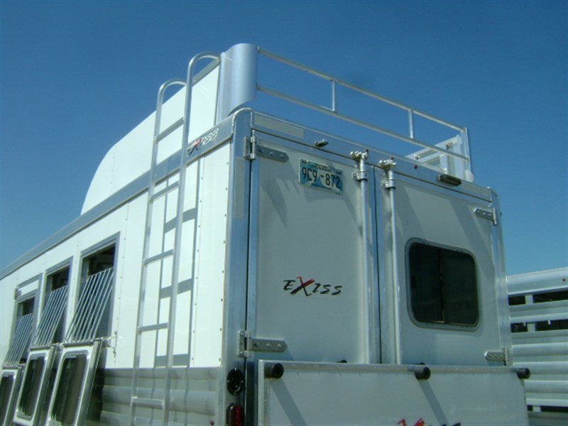 2023 Exiss escape 7306lq