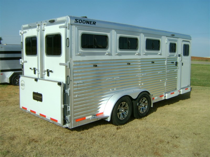 Trailer Photo 5