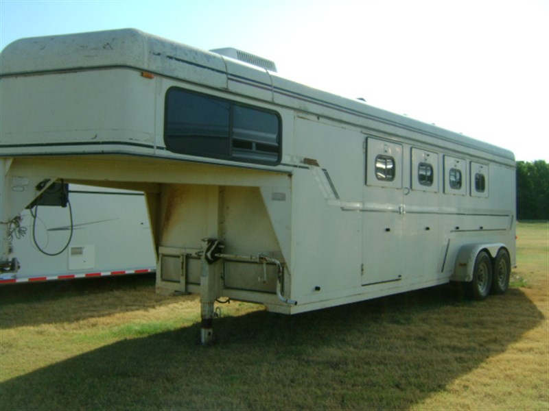Trailer Photo 2