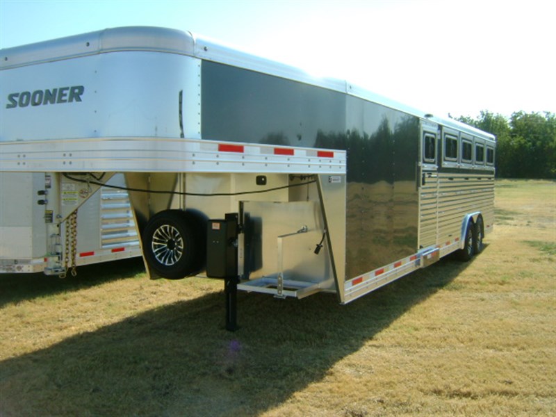 Trailer Photo 2