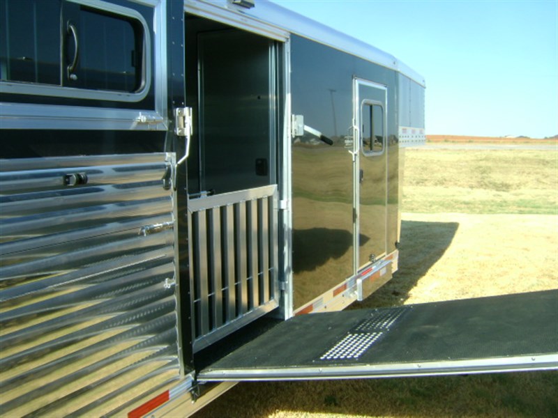 Trailer Photo 5