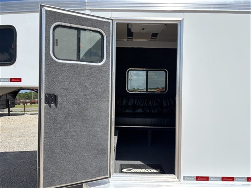 2020 Cimarron cimarron 4 horse custom