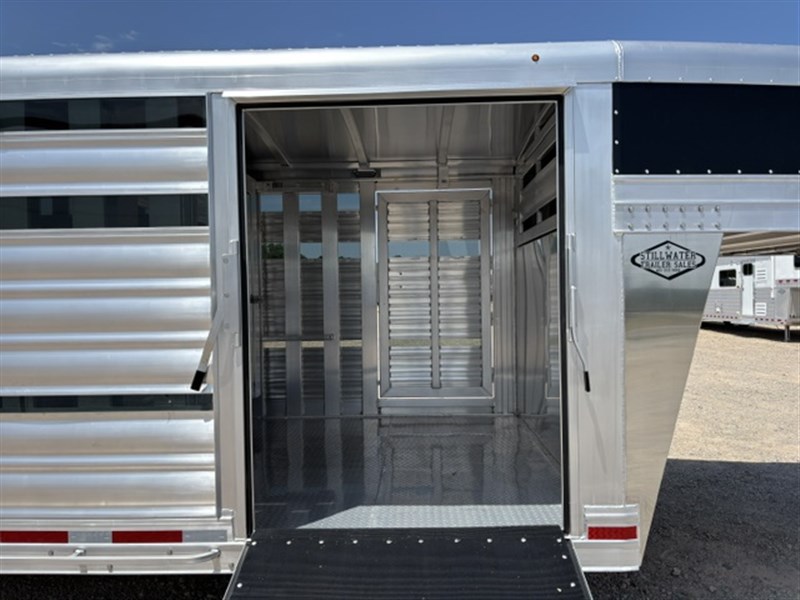 Trailer Photo 6