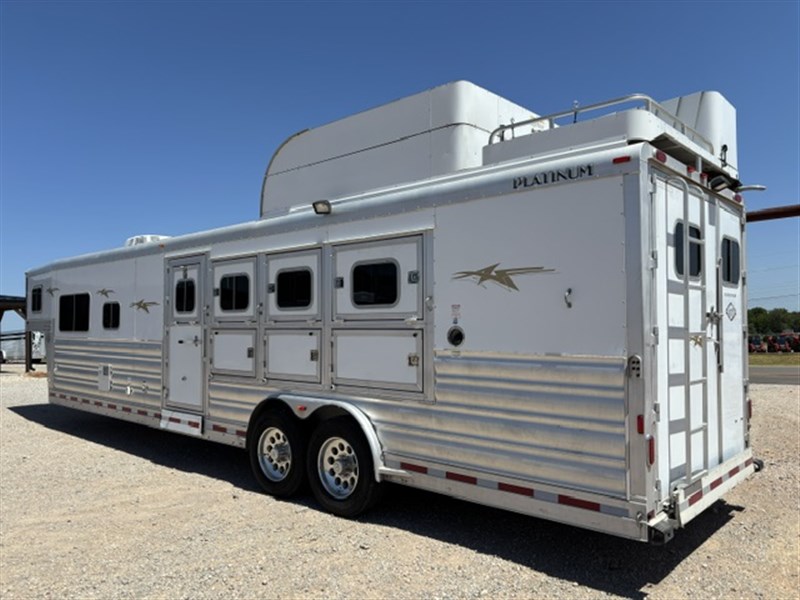 Trailer Photo 4