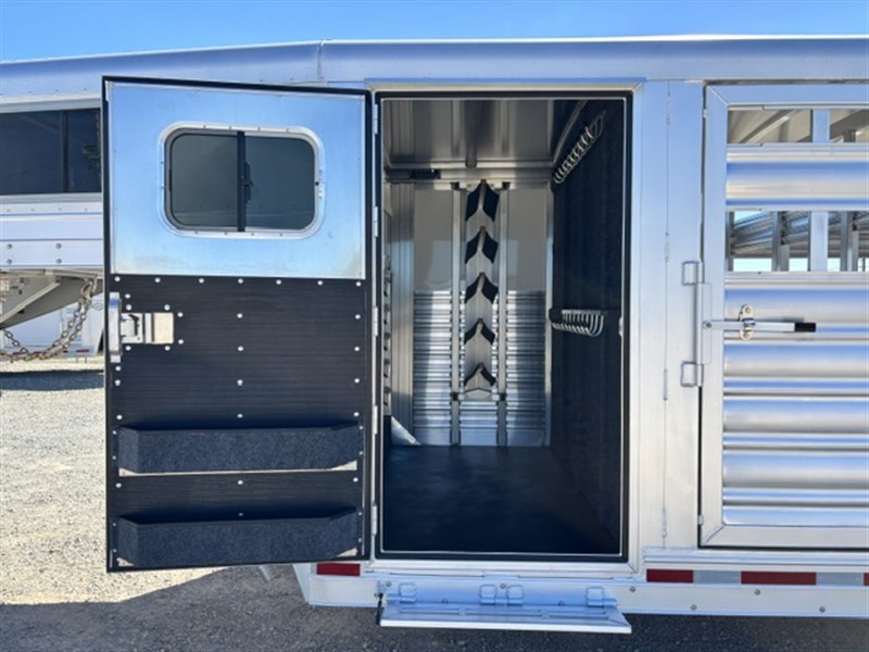 Trailer Photo 6