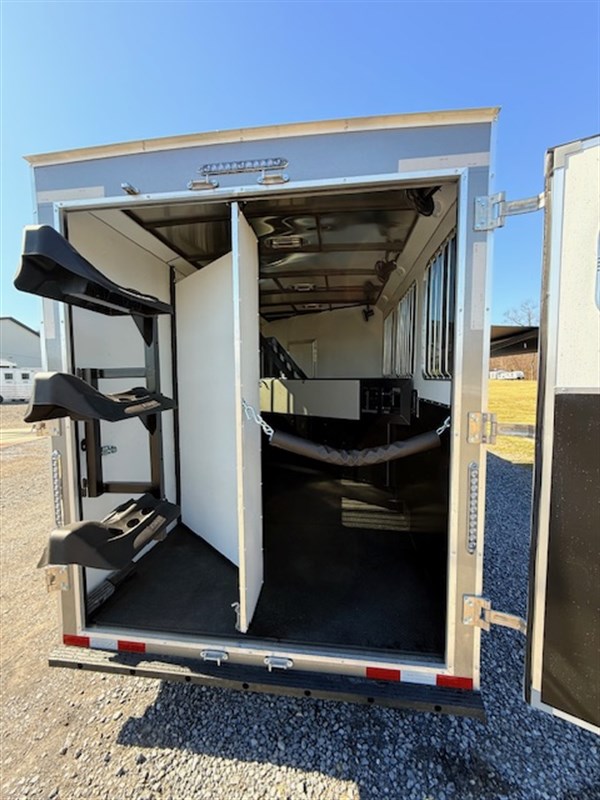 Trailer Photo 6