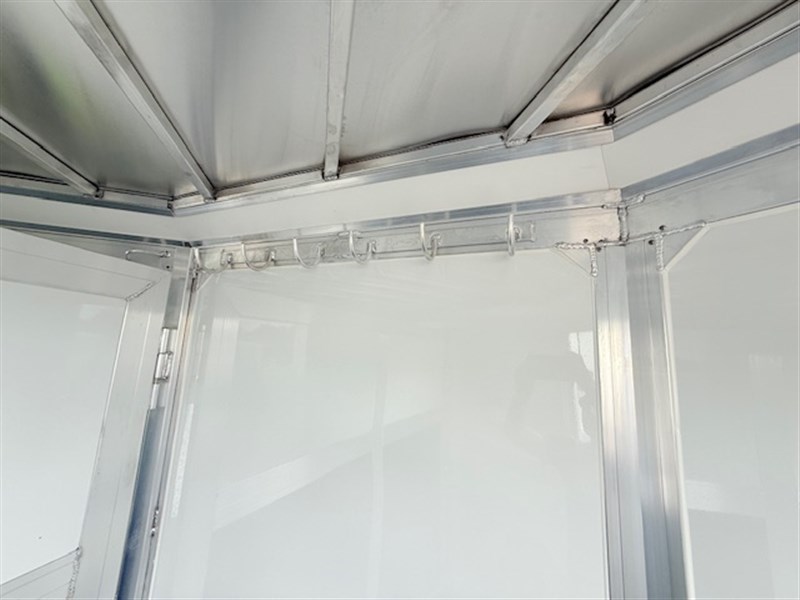 Trailer Photo 7