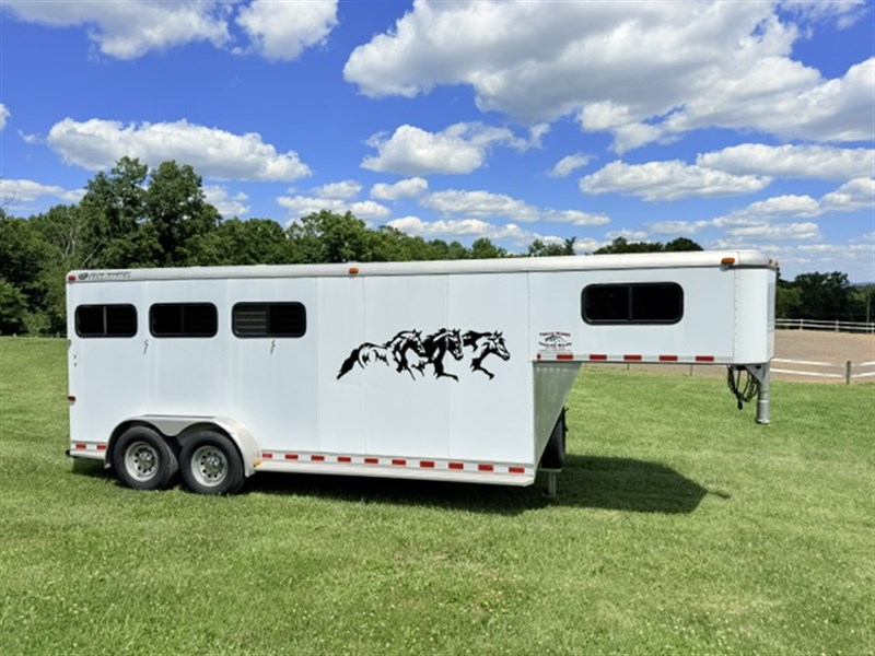 Trailer Photo 3
