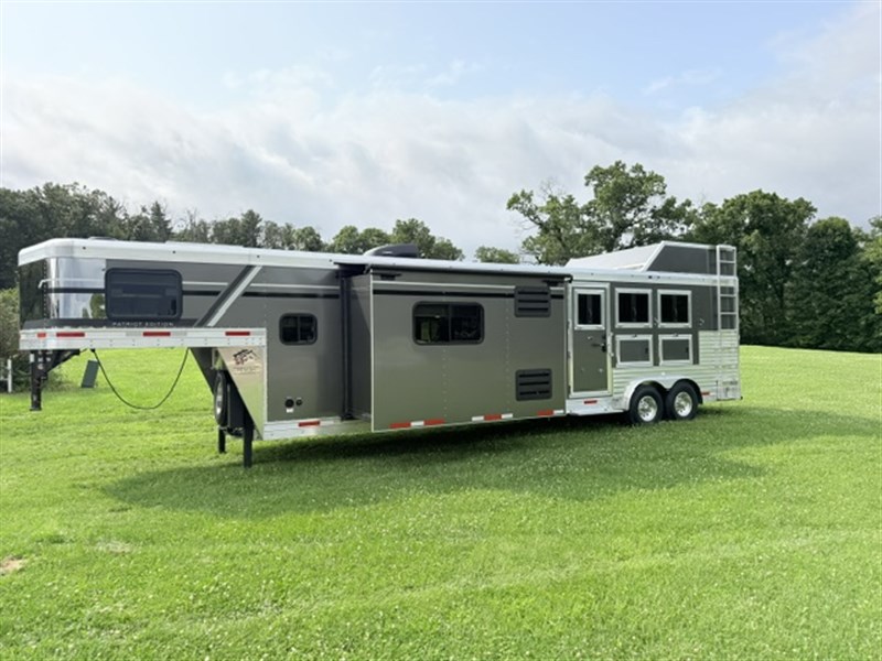Trailer Photo 3