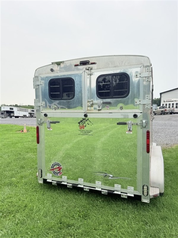 Trailer Photo 3