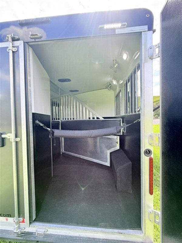 Trailer Photo 6