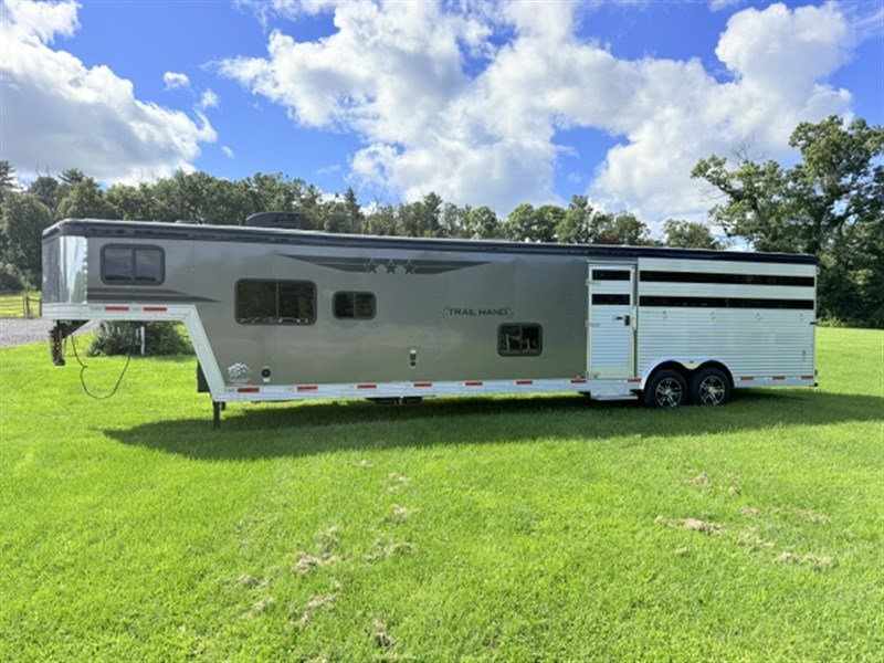Trailer Photo 3