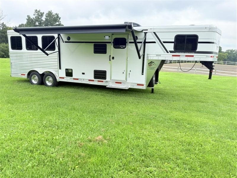 2027 SMC Patriot 839
