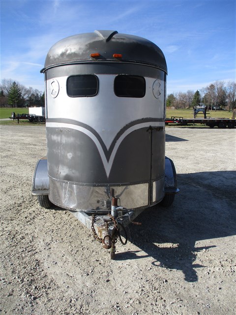 CUTE 1974 5' x 9.5' Vintage Horse Trailer